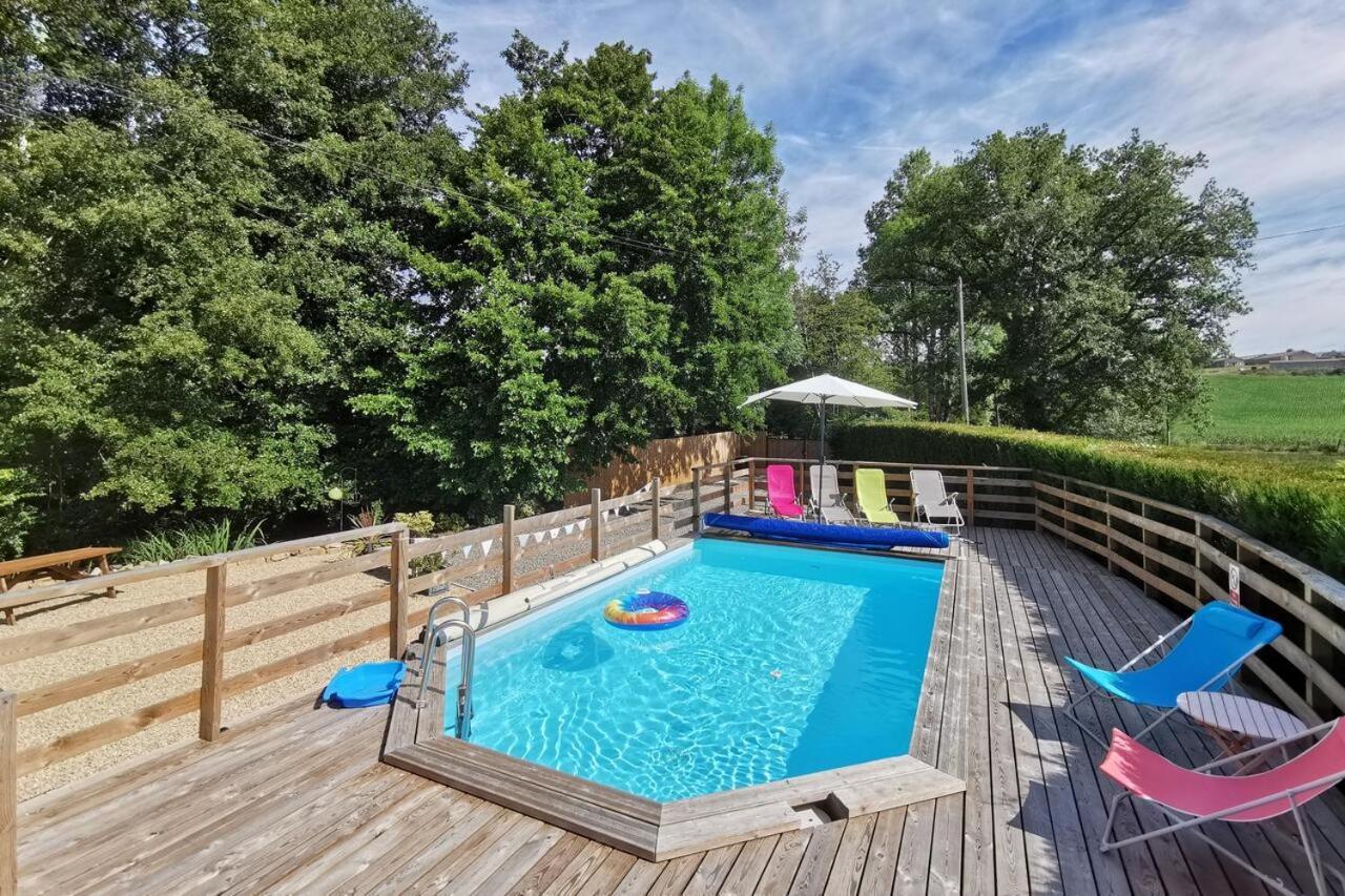 Gite Du Moulin Toucan Berneuil  Екстер'єр фото