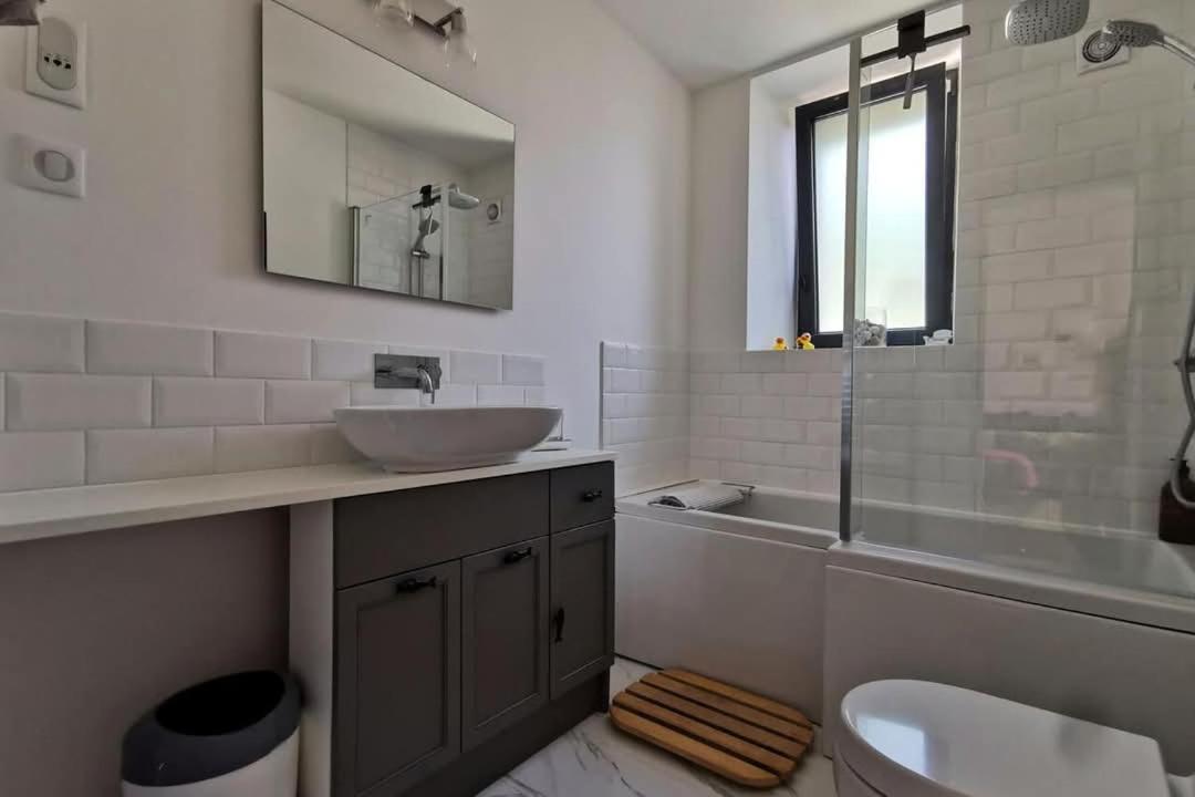 Gite Du Moulin Toucan Berneuil  Екстер'єр фото