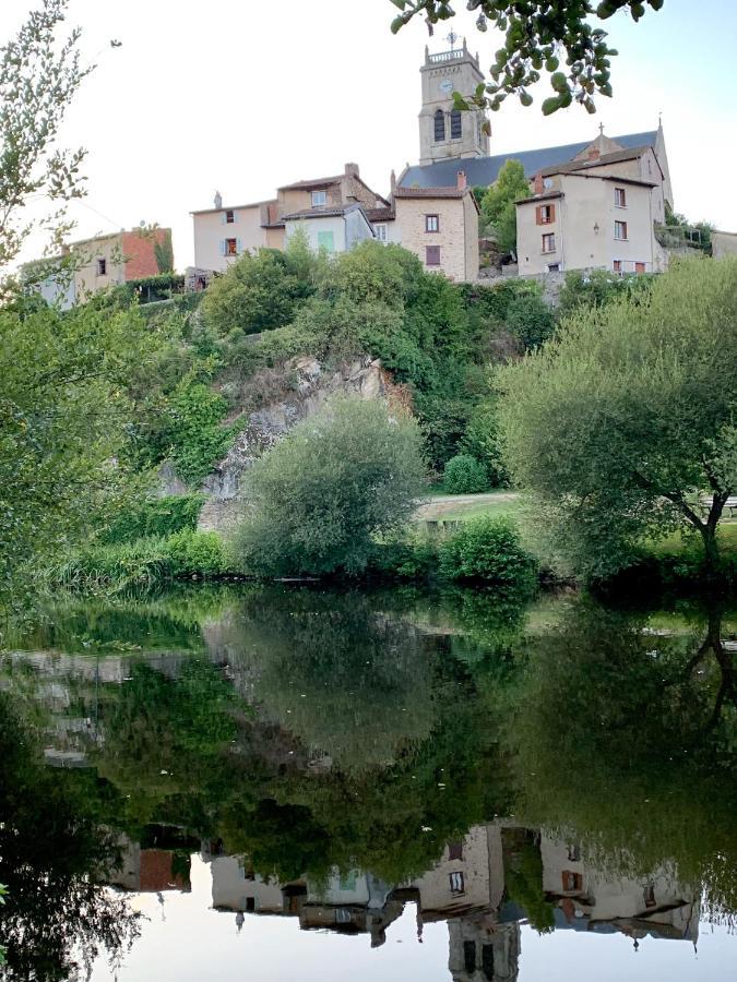 Gite Du Moulin Toucan Berneuil  Екстер'єр фото